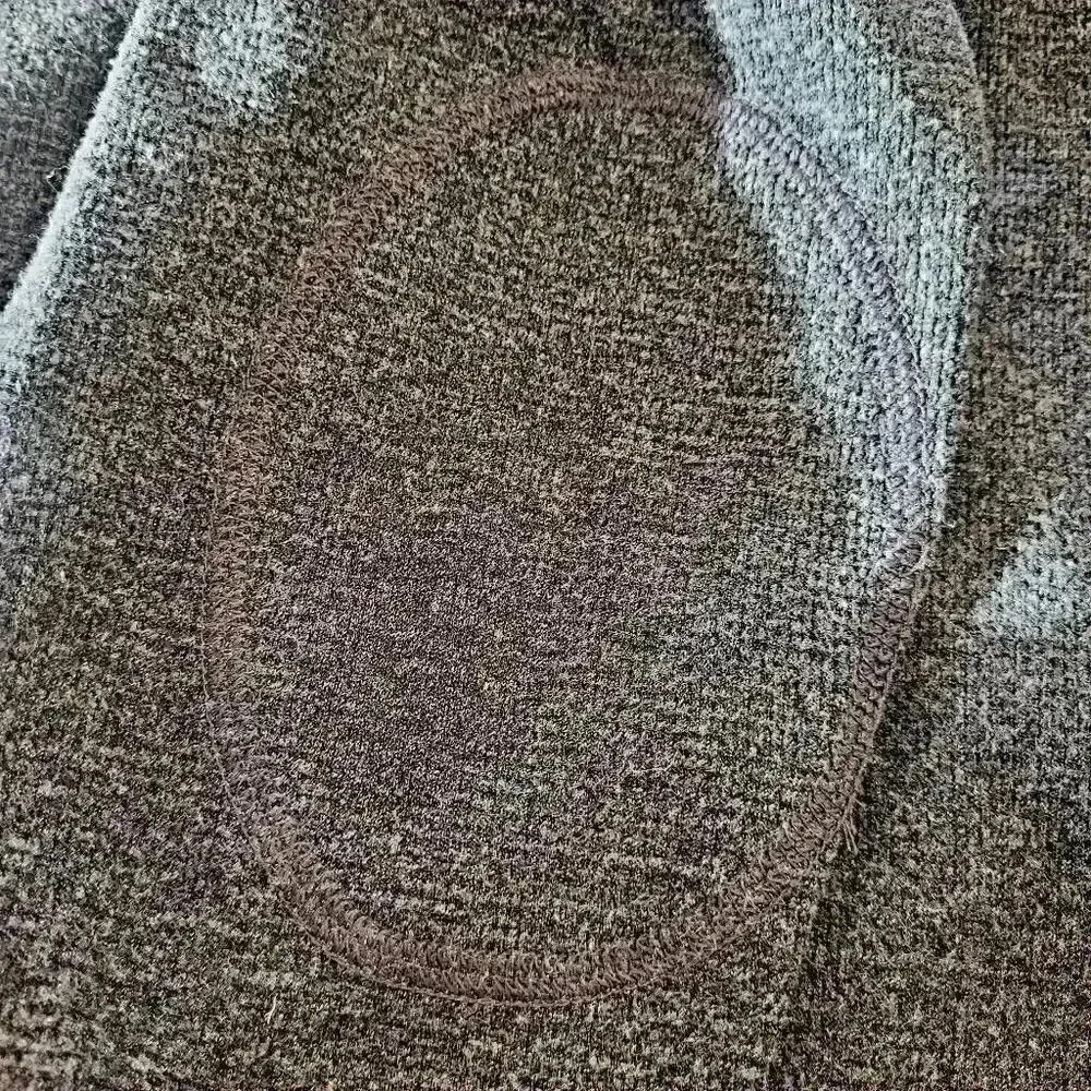 Banana Republic Men's Heather Gray Cotton/Poly Long Sleeve Crewneck Shirt